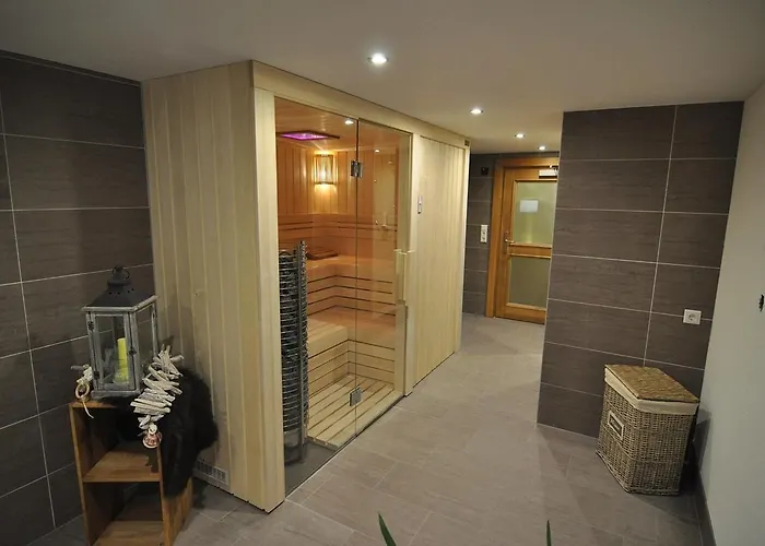 Отель Almwiese 3*