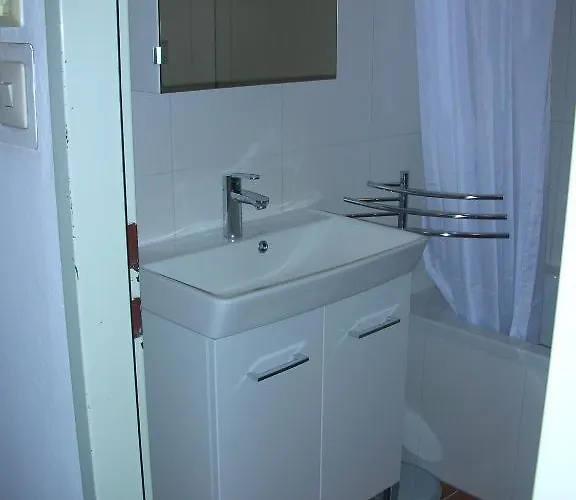 Отель Almwiese Капрун