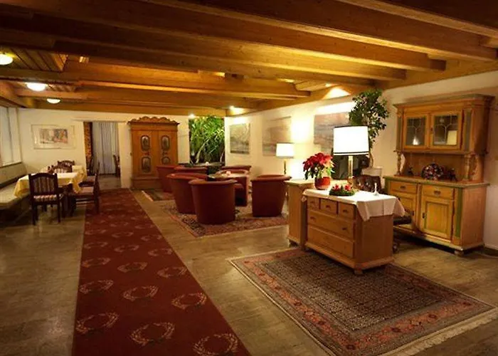 Almwiese Отель Капрун